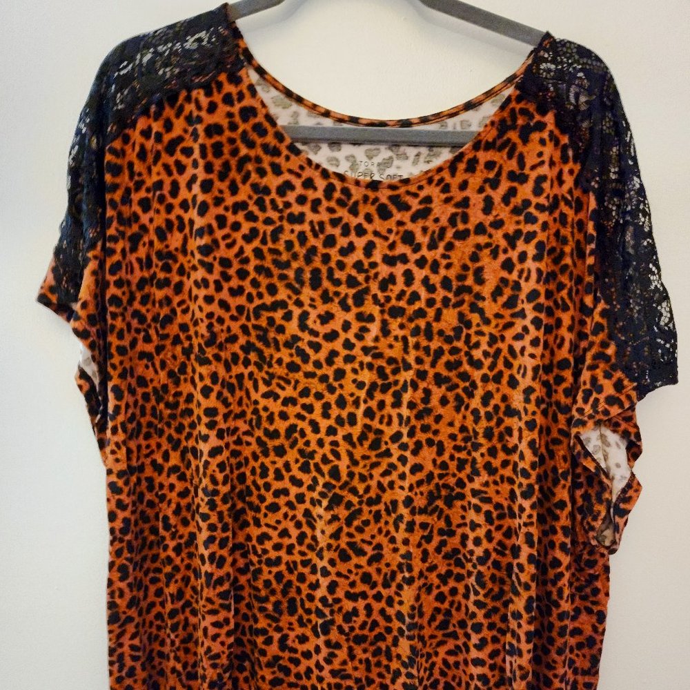 Torrid Leopard print- lace T Shirt